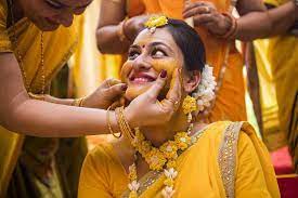 While those capture the special moments from the processional to the first kiss, it doesn't allow the time to stop and pose for photos, capture family and friends, and more. Candid Wedding Photography Ideas
