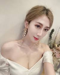 Cici Lee (@CiciBaobei1013)