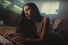 How a perfect storm of talent, teen drama, and the tiktok bump catapulted the disney. 4 High School Musical Songs That Prove Your Olivia Rodrigo Obsession Shouldn T End With Drivers License