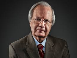 Bill Moyers, Presidential Aide and Veteran of Public TV, Dies at 91