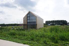 In onze 1200m2 showroom staat een ruim. Schuurwoning Almere Oosterwold Dutch Design Homes