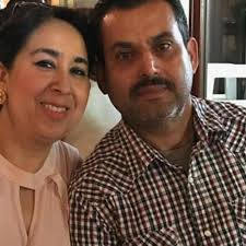 🥑🍌 BATIDO DE ALMENDRAS, PLÁTANO Y AGUACATE 🥛🌿 🥑 1/2 aguacate 🍌 1  plátano 🥛 1 taza de leche de almendras 🍯 1 cucharada de miel (opcional)  🧊 Cubitos de hielo (opcional) DISFRÚTALO 😋❤