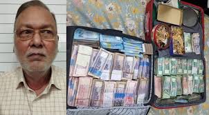 Tk 3cr, 85 bhories of gold, forex found at former minister's house