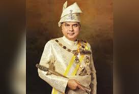 Pelantikan tersebut telah dibuat bagi menggantikan sultan kelantan, sultan muhammad v yang telah meletak jawatan pada ahad, 6 januari yang lalu, selepas hanya 2 tahun berkhidmat. Raja Berpelembagaan 85 Krisis Perlembagaan 1993 Hilangnya Imuniti Raja Raja Melayu Cari Infonet Powered By Discuz