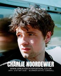 🎶 Big risk, big reward. Aussie folk-pop duo @thedreggsmusic hit Middle  East