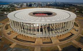 The president (residing in the palácio do planalto), the brazilian supreme court, and the brazilian parliament. Wm Stadion In Brasilia Soll Corona Klinik Und Spielort Sein