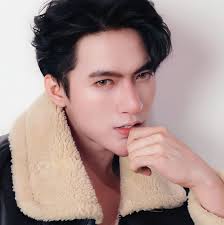 Kevin Fernando Lee updated his cover...