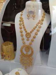 Bahrain Design Ali Baba Selani Gold And Diamond Splyer Dubai Contact Please Call Me Bridal Gold Jewellery Designs Bridal Gold Jewellery Gold Jewelry Fashion