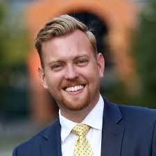 Eric Eitniear's Instagram, Twitter & Facebook