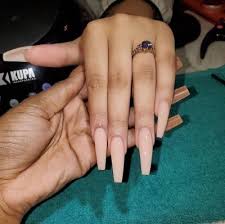 Reasons why we have stiletto claw nails and coffin nails. Nailsandinspo Tumblr Com Tumbex