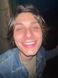 1) Hit the road (2) All the people say (3) CMP (4) ShaShaman skins (5)  Positive Parker (6) Poolside Lizzy chill (7) Ferry to Bainbridge (8) Hiking  in Bainbridge (9) Bells the