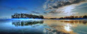 السماء الزرقاء الجميلة بحيرة خلفية الثلوج sky lake background blue sky