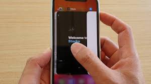 How to close apps on iphone 11. Iphone 11 Pro How To Close Open Apps Without Home Key Youtube