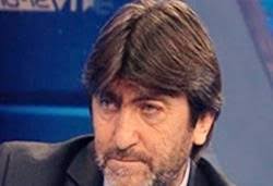 Rıdvan dilmen, spora atletizmle başladı, daha sonra futbola yöneldi. Ridvan Dilmen Kimdir Kac Yasinda Nereli Biyografisi