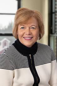 Sheila Buchanan's Instagram, Twitter & Facebook