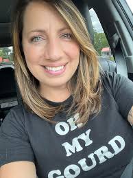 Hustle and Grace Manis, Meagan Golden-Independent Color Street Stylist