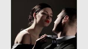 Jede andere bezugsperson/mensch oder tier, welche vor der beziehung gut tat. Auf Der Weihnachtsfeier So Kriegen Sie Ihre Kollegin Oder Den Chef Ins Bett Erotik Bild De