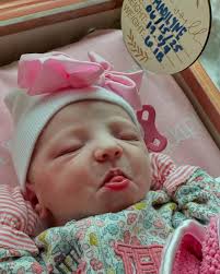 i'd say my new years was spent pretty well. got to meet @jayjefe228, his  family and crew. &' if you look at the last picture, eli's face is  priceless bc i funneled