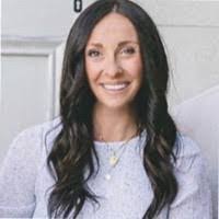 Ellen Guinan's Instagram, Twitter & Facebook