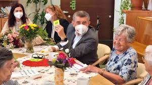 „při rozhovoru se současnou majitelkou si nelze nevšimnout strachu v jejích očích. Andrej Babis Se Fotil V Domove Duchodcu Vy Mate Asi Hodne Hrosi Kuzi Zuri Lide Extra Cz