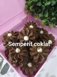Resep kue semprit sederhana yang bisa kamu coba, ada rasa coklat, susu, sagu, dan keju. Biskut Raya Homemade Aneka Semperit Chuollss Balang Promo Rm17 Sahaja Pure Butter Homemade Shopee Malaysia