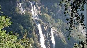 L'acquafraggia (o acqua fraggia) è un torrente della lombardia, che scorre in provincia di sondrio. 9a6cdxvdid5dum