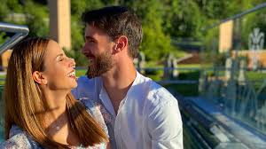 Diyarbakır doğumlu sıla şahin'le evlendikten sonra eşinin soyadı olan 'şahin'i alarak gündem olan ülkemize ve türk yemeklerine olan hayranlığını dile getiren samuel şahin radlinger, şöyle dedi. Nach Norwegen Und England Sila Sahin Zieht Schon Wieder Um Promiflash De