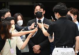 Rŏnning man) is a south korean variety show, formerly part of sbs' good sunday lineup. A2wevabmbummhm