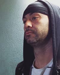 What are these two thinking? Drop your best guess in the comments 👇