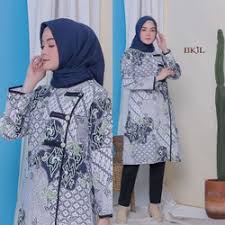 Salah satu modelnya adalah bell sleeve atau lengan lonceng. Jual Model Baju Tunik Batik Murah Harga Terbaru 2021