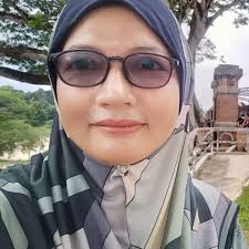 Nak tya.. Saya buat kuih bom waktu malam. Letak dlm peti sejuk.. Esok  paginya sy goreng... Kenapa lepas goreng kuih saya keras