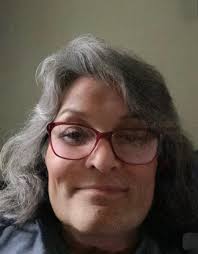 Where are all the dull ladies from?