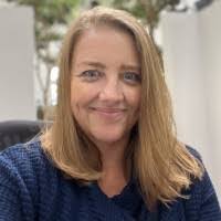 Shannon Baxter's Instagram, Twitter & Facebook