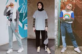 Banyak perempuan bertubuh gemuk yang ragu memakai rok karena merasa tak pantas. 5 Inspirasi Fashion Lengan Pendek Dengan Hijab Untuk Tampilan Modis Ladiestory Id