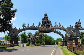 Wisata teluk gilimanuk terletak di kelurahan gilimanuk, kecamatan melaya, kabupaten teluk gilimanuk merupakan salah satu destinasi pariwisata yang sedang dikembangkan di gilimanuk. Itinerary 2 Hari 1 Malam Di Jembrana Bali Lihat Kerangka Manusia Purba Halaman All Kompas Com