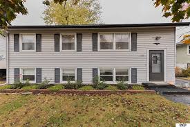 4008 Wakeman Dr, Council Bluffs, IA 51501