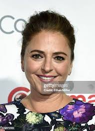 827 Annie Miller Photos & High Res Pictures