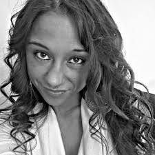 Tara Horton's Instagram, Twitter & Facebook