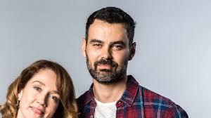 Foto: Heitor (Luis Gustavo) ouve do neto e de Garoto (Pedro Maya) que eles  pretendem ajudar as crianças pobres, no capítulo de segunda-feira, 9 de  julho de 2018 da novela 'Malhação: Vidas