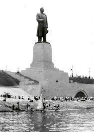 What height is joseph stalin? Monument To Stalin Was Made Up Of A Unique Native Copper Produced On Special Order Height Of Sculpture Was 24 Meters The Charnel House