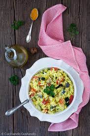 Ovvero condito con verdure raffreddate; Insalata Di Riso Con Verdure Saltate In Padella Curcuma E Spezie