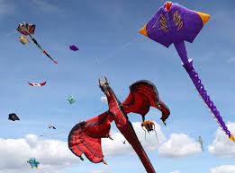 Just 15 soothing gifs of kites to calm you down on National Kite Flying Day  | Shropshire Star