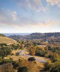 Discover german influence, charming architecture, and local the foils to austin's chic city life are the surrounding 14,000 square miles of texas hill country, where historic towns and more than two dozen vineyards. Texas Hill Country Places To Stay Things To Do