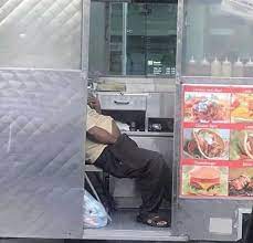 صديق 2 ملغوم واحد شورما logic eat fast food