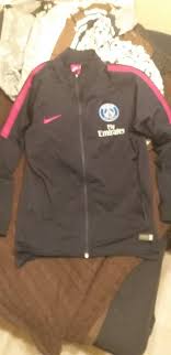 Psg jacke in schwarz, wurde gut behandelt. Nike Psg Trainingsjacke Kleiderkorb De