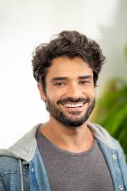 Pedro Esteves's Instagram, Twitter & Facebook