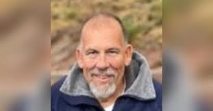 Scott Strang's Instagram, Twitter & Facebook