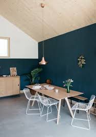 On Craque Pour Le Bleu Marine Ou Navy Blue En Deco Salle A Manger Bleue Deco Salle A Manger Salle A Manger Beige