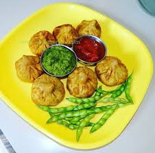 Tuver Dana Ni Kachori Tuver Lilva Kachori Green Tuver Kachori Gujarati Snacks Indian Food Gujarati Snacks Gujarati Recipes Indian Food Recipes