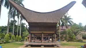 Rumah adat merupakan warisan turun temurun nenek moyang yang harus dijaga kelestariannya. 18 Rumah Adat Unik Inspiratif Untuk Rumah Anda Rumah Com